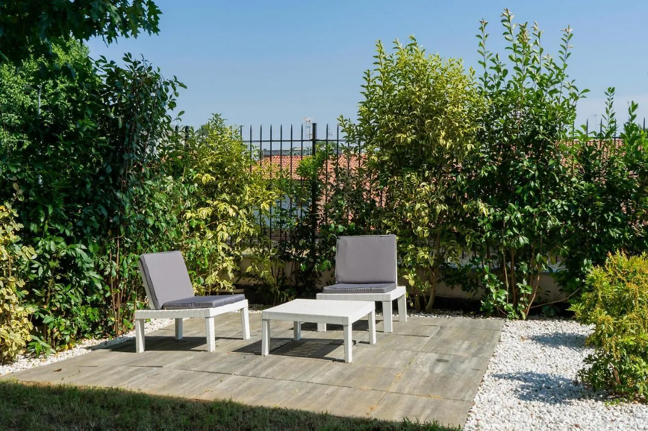 B&B Margante Somma Lombardo 0*,  Italy